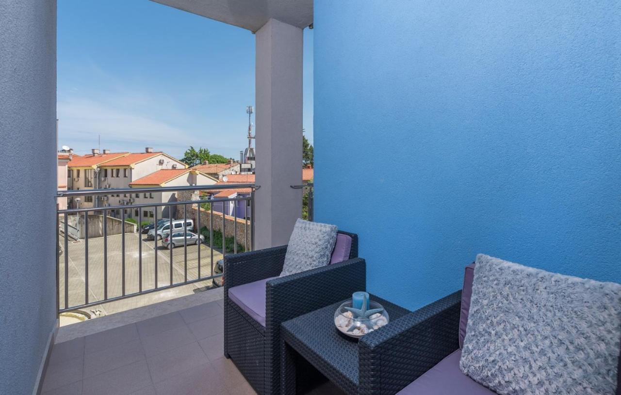 Apartment Melarnian Near The Beach In Umag Exterior photo